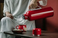 Cultural Heritage-Inspired Vacuum Flasks Image 1
