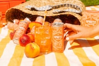 Peach-Flavored Sparkling Cocktails Image 1