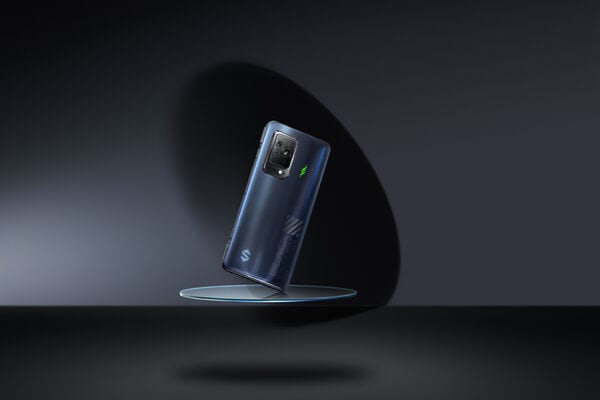 Anti-Gravity Gaming Smartphones
