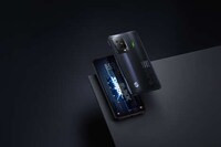 Anti-Gravity Gaming Smartphones Image 6