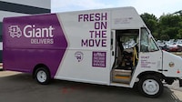 Electric Food Delivery Vehicles Image 1