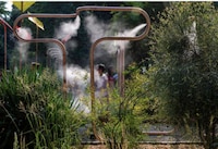 Energy-Generating Park Sculptures Image 2