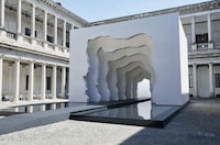 Monochromatic Sculptural Gateways Image 4