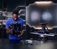 Educational YouTuber Video Classes Image 3