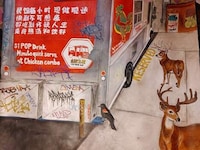 Striking Urban Wildlife Art Image 3