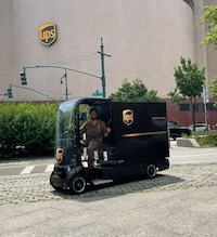 Electric Four-Wheel Delivery Vehicles Image 1