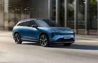 Mid-Size Crossover EVs Image 1