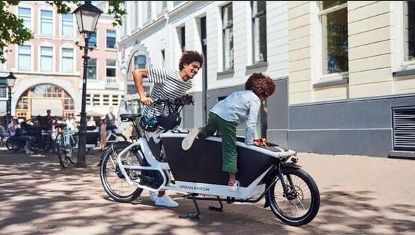 Safe Family-Sized E-Bikes