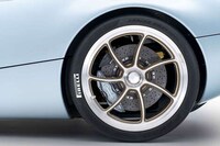 Long-Tail Luxury Hypercars Image 6