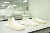 Grown Microbial-Woven Fabrics Image 7