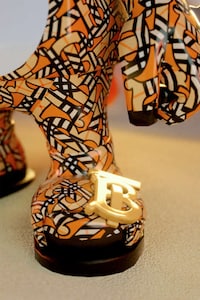 Customizable Luxury NFT Characters Image 6