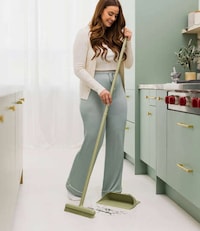 Style-Conscious Cleaning Tools Image 2
