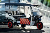 Refurbished EV Battery Rickshaws Image 1