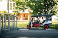 Refurbished EV Battery Rickshaws Image 7