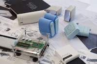 Temperature-Adjusting Desk Accessories Image 7