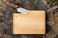 Portable Knife-Equipped Cutting Boards