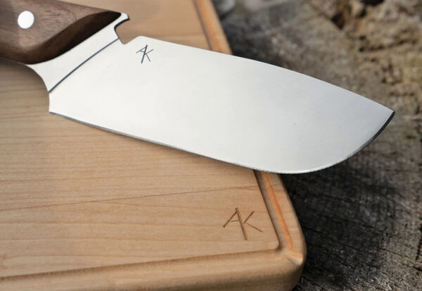 Portable Knife-Equipped Cutting Boards Image 2