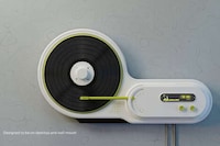 Record-Cleaning Vinyl Turntables Image 2
