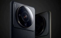 Premium Camera-Equipped Smartphones Image 4