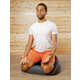 Body-Hugging Meditation Cushions Image 2