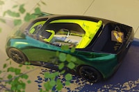 Compact Classically Inspired Cars Image 4