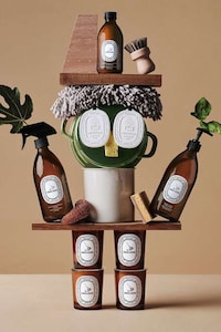 Chic Scented Cleaning Supplies Image 3