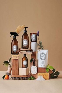Chic Scented Cleaning Supplies Image 7