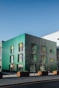 Color-Changing Timber Buildings Image 5