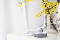 Gesture Control Smartphone Holders Image 5