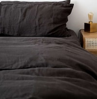 Luxurious Linen Bed Bundles Image 5