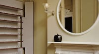 Romantic Eyewear Store Interiors Image 3