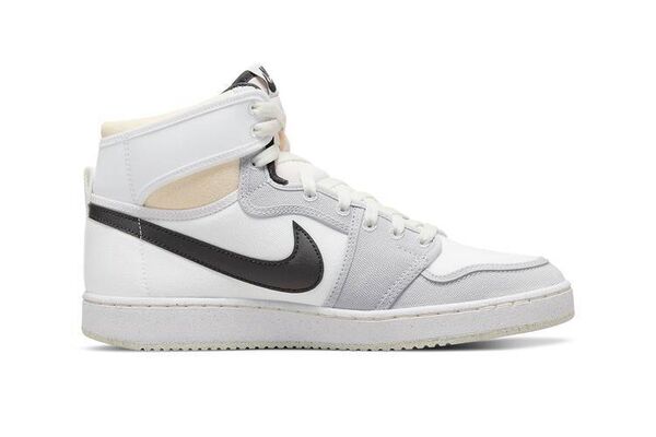 Monochromatic Mid-Top Sneakers Image 2