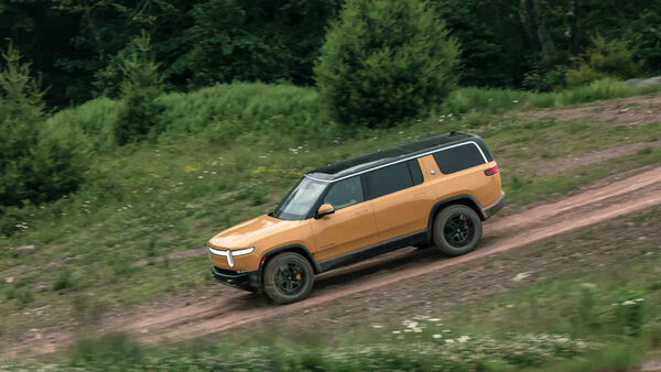 Fully Electric SUVs Image 2