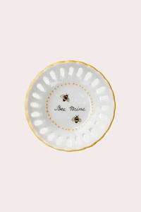 Dating App Wedding Capsules Image 6