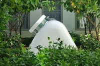 Humidity-Capturing Water Generators Image 4