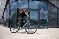 Lightweight Carriable E-Bikes Image 2