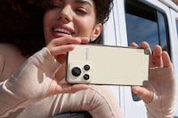 Traveler-Targeted Smartphones Image 1