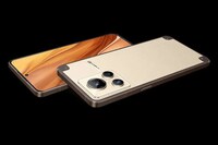 Traveler-Targeted Smartphones Image 3