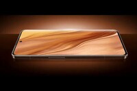 Traveler-Targeted Smartphones Image 5
