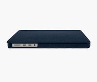 Fray-Free Fabric Laptop Cases Image 5