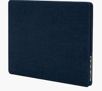 Fray-Free Fabric Laptop Cases Image 8