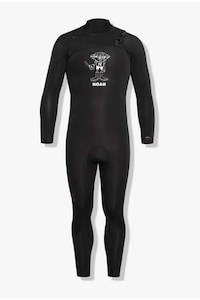Limestone-Based Sustainable Wetsuits Image 3