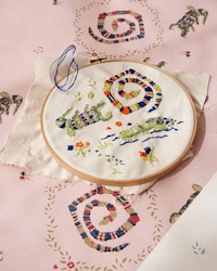 Folk Art-Inspired Wallpapers Image 2
