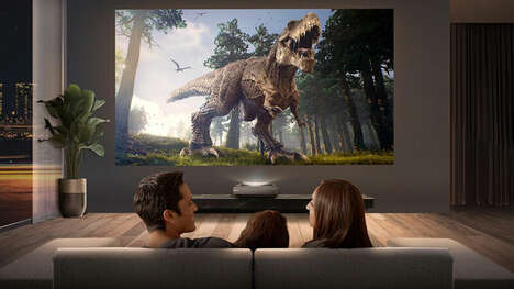 Soundbar-Equipped Projectors