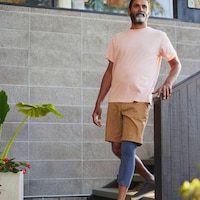 AI-Powered Mobility Leg Sleeves Image 8