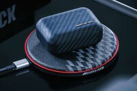 Heavy-Duty Performance Headphones Image 5