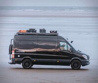 Low-Profile Highly-Configurable Van Racks Image 4