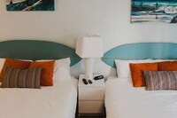 Nostalgic Motel Campaigns Image 2