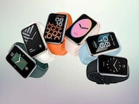 Diminutive Smartwatch Models Image 1