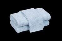 Luxurious Textured Soft Towels Image 5